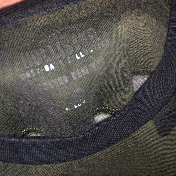 Hollister long sleeve men’s small - Picture 3 of 3